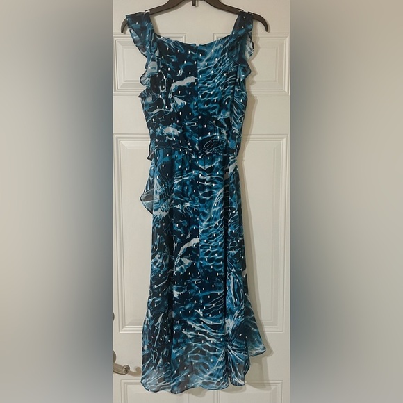 White House Black Market Sleeveless Ruffle Wrap Dress Blue Size 4 Coastal Vacay - Picture 6 of 10